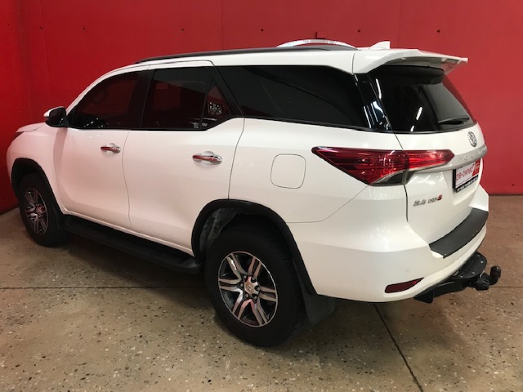 Toyota Fortuner V 2 4 GD 6 Raised Body Auto For Sale R 541 400