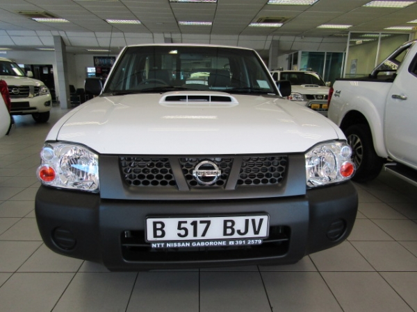 NISSAN HARDBODY NP300 2.5 TDi LWB 4 for Sale in South Africa