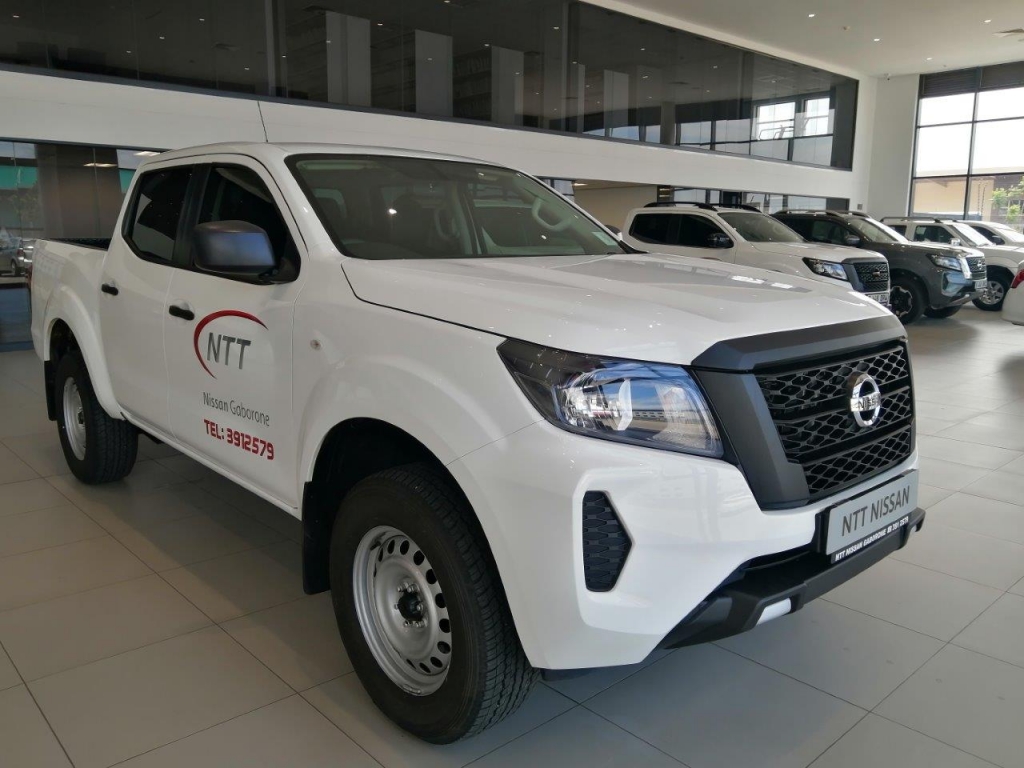 NISSAN NAVARA 2.5 dCi XE 4X4  for Sale in South Africa