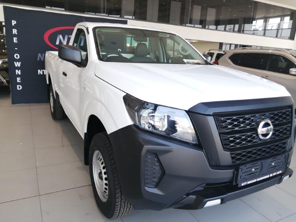 NISSAN NAVARA 2.5DE XE 