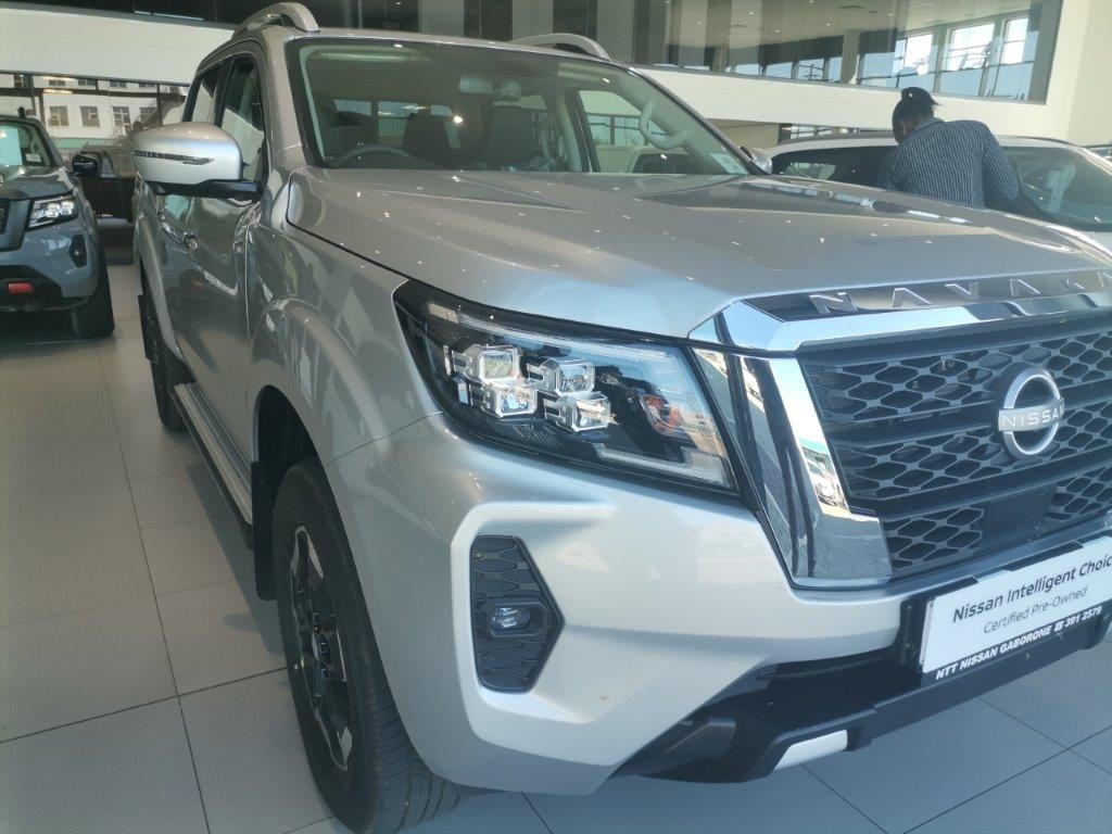 NISSAN NAVARA 2.5DDTI L for Sale in South Africa