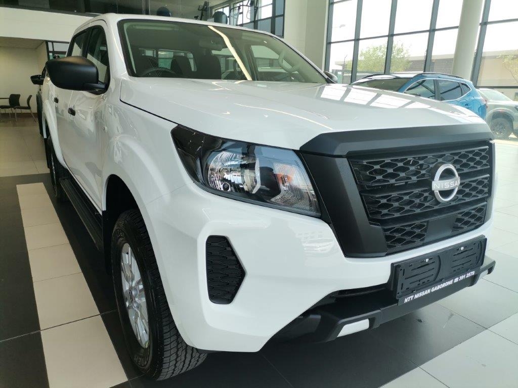 NISSAN NAVARA 2.5DDTI SE PLUS  for Sale in South Africa