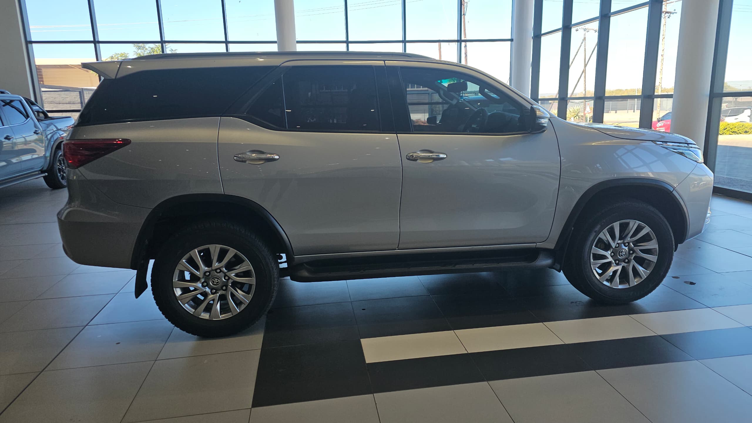 Used car gallery
