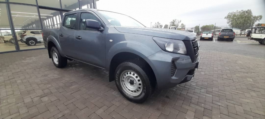 NISSAN NAVARA 2.5 dCi XE 4X4  for Sale in South Africa