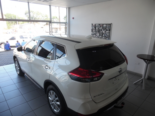 NISSAN X TRAIL 2.0 VISIA for Sale in South Africa