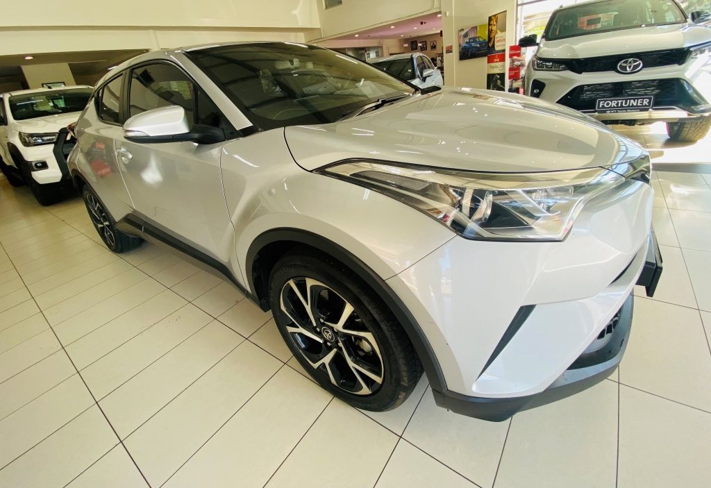 TOYOTA C-HR 1.2T PLUS CVT for Sale in South Africa