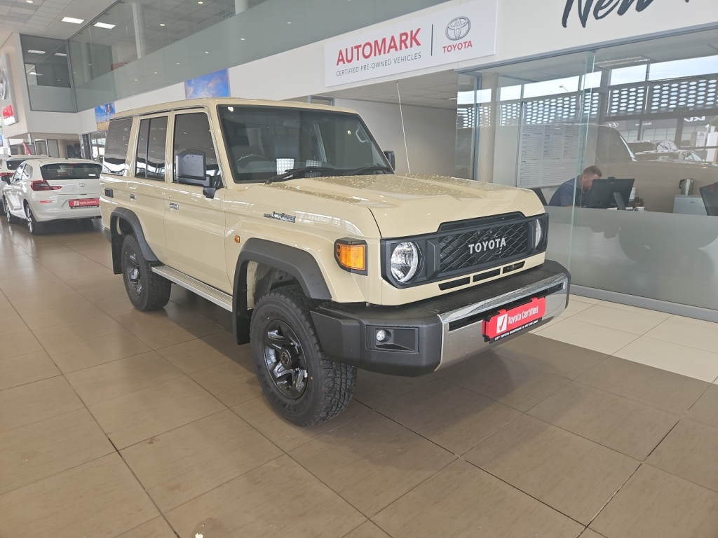 TOYOTA LANDCRUISER 76 2.8 GD-6  for Sale in South Africa