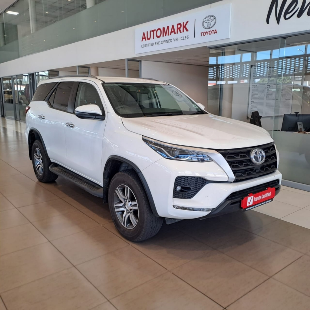 TOYOTA FORTUNER 2.4GD-6 