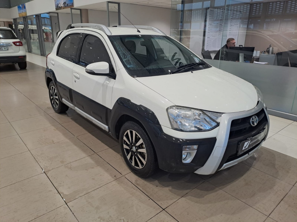 TOYOTA ETIOS CROSS 1.5 Xs 5Dr for Sale in South Africa