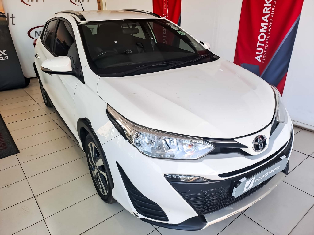 TOYOTA YARIS 1.5 CROSS 5Dr for Sale in South Africa