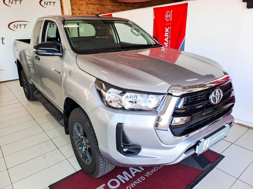 TOYOTA HILUX 2.4 GD-6 RB RAIDER A/T P/U E/CAB for Sale in South Africa