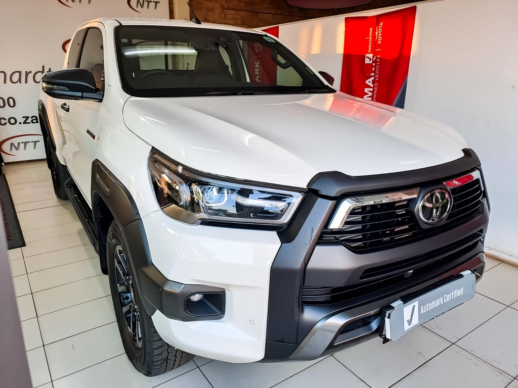 TOYOTA HILUX 2.8 GD-6 RB LEGEND A/T P/U E/CAB for Sale in South Africa