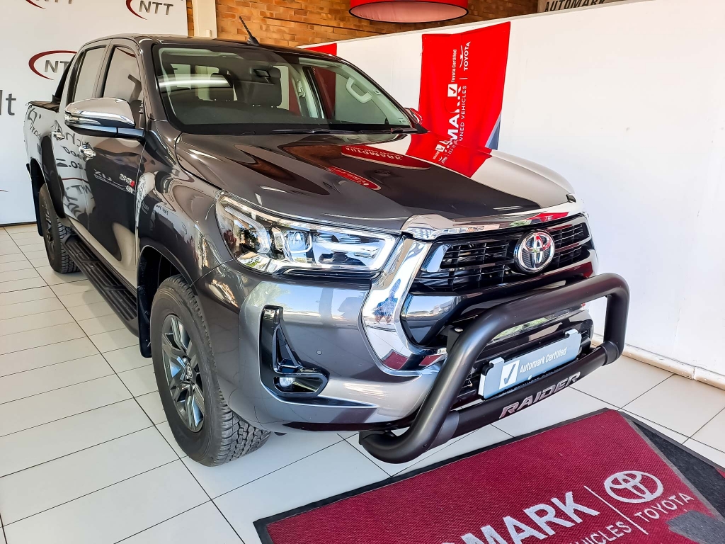 TOYOTA HILUX 2.8 GD-6 RB RAIDER A/T P/U D/C (MHEV) for Sale in South Africa