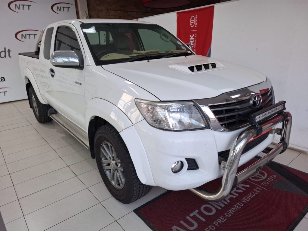 TOYOTA HILUX 3.0D-4D RAIDER XTRA CAB  for Sale in South Africa