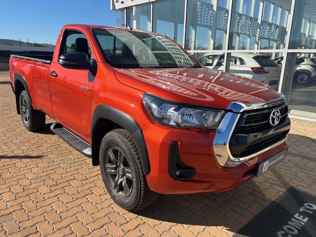 TOYOTA HILUX 2.4 GD-6 RB RAIDER 