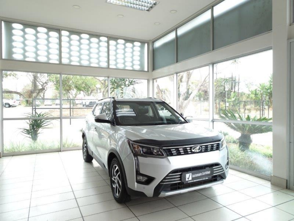 MAHINDRA XUV300 1.5D (W8) for Sale in South Africa