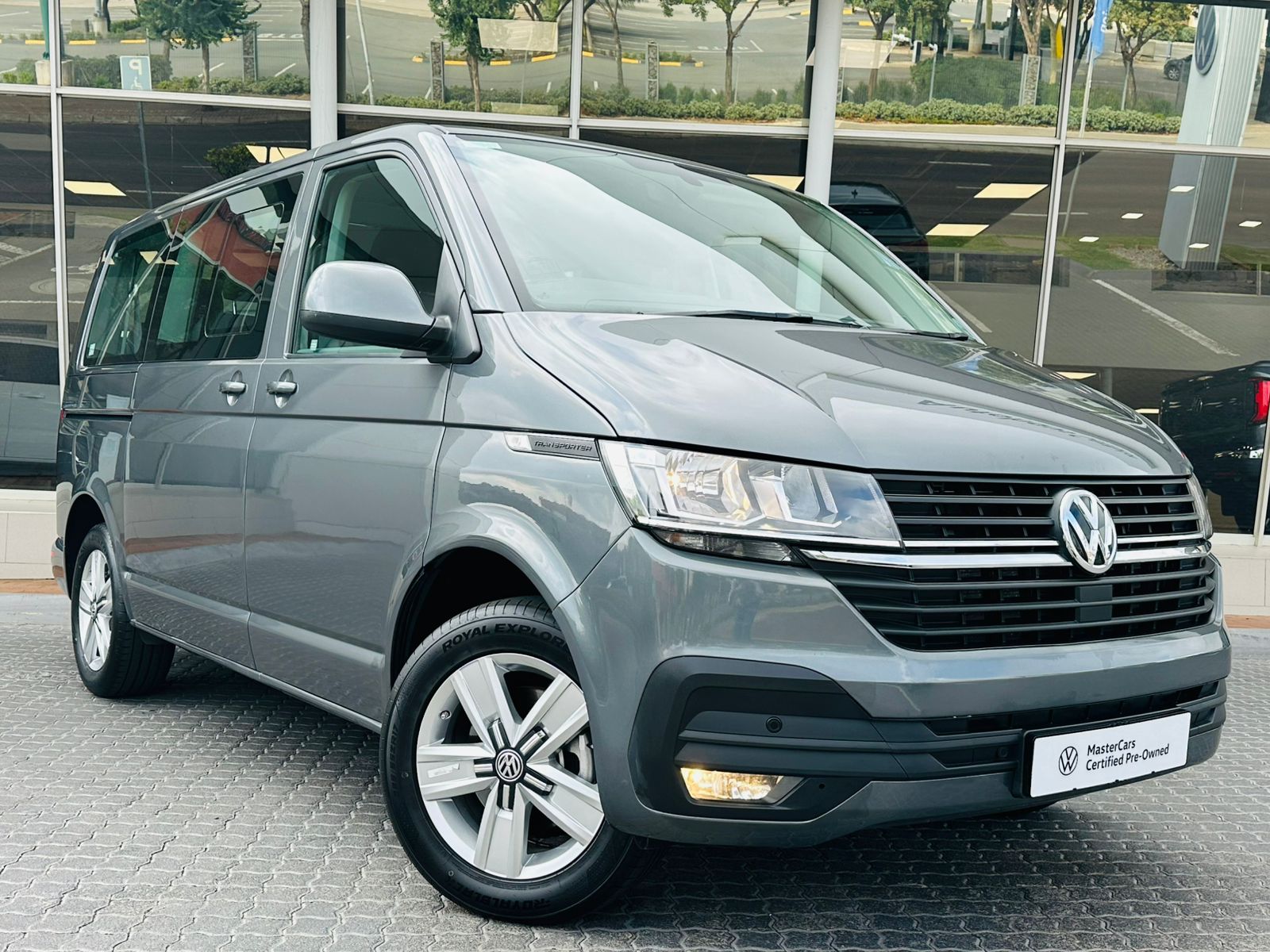 VOLKSWAGEN T6.1 KOMBI 2.0TDi DSG 110KW TRENDLINE for Sale in South Africa