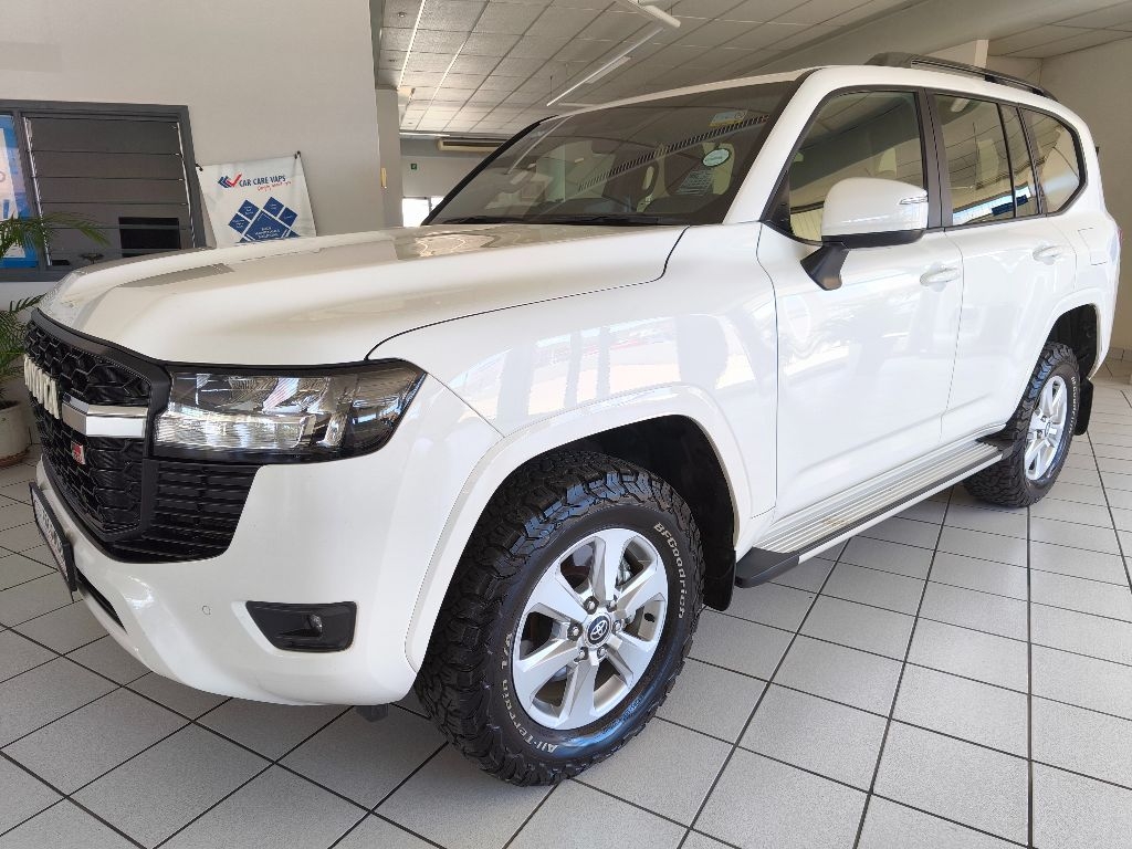 TOYOTA LANDCRUISER 300 V6 3.3D GX-R for Sale in South Africa