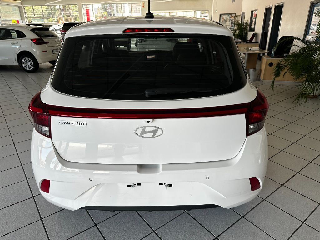 Hyundai Grand i10 1.0 Motion/Premium for sale in KZN - Ladysmith ...