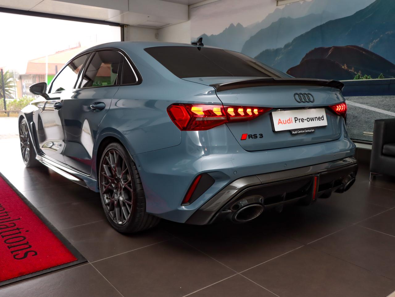 Used car gallery