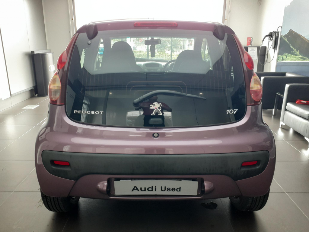 Used car gallery