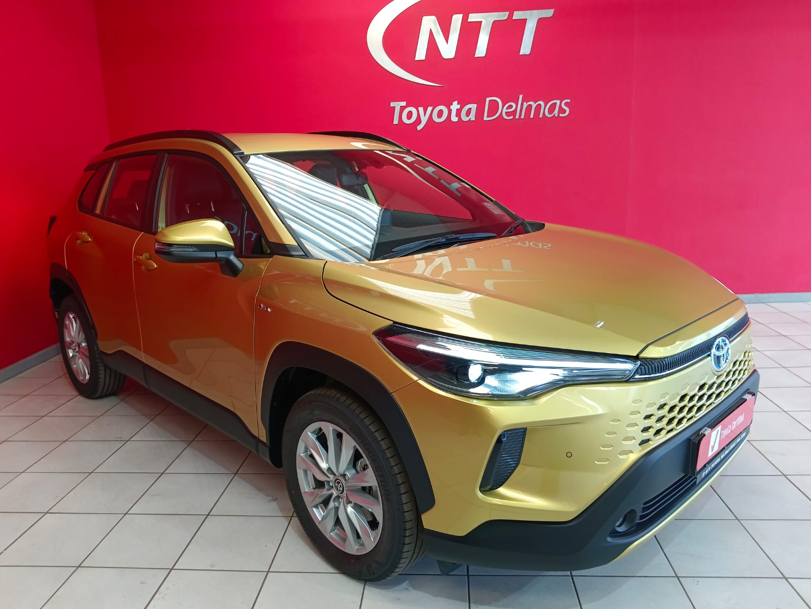 TOYOTA COROLLA CROSS 1.8 XS HYBRID for Sale in South Africa