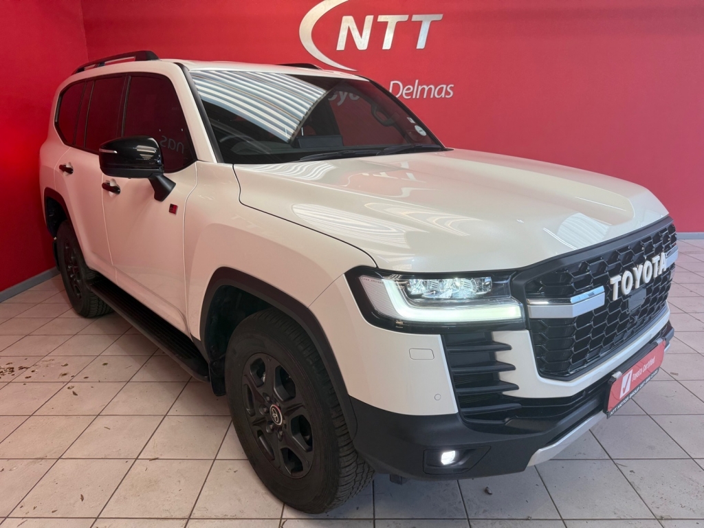 TOYOTA LANDCRUISER 300 V6 3.3D GR-S for Sale in South Africa