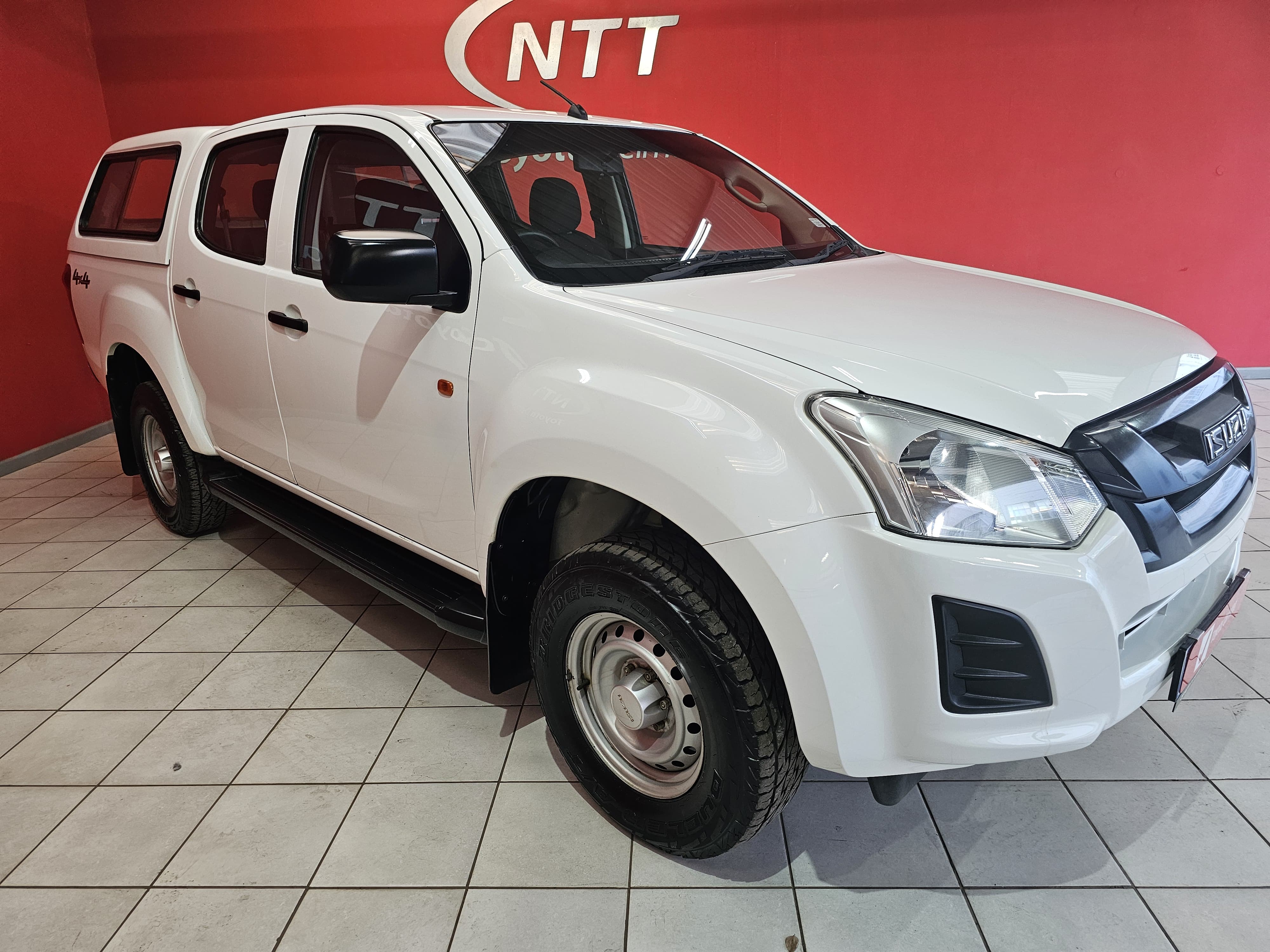 ISUZU D-MAX 250 HO HI-RIDE 4X4 D/C P/U for Sale in South Africa