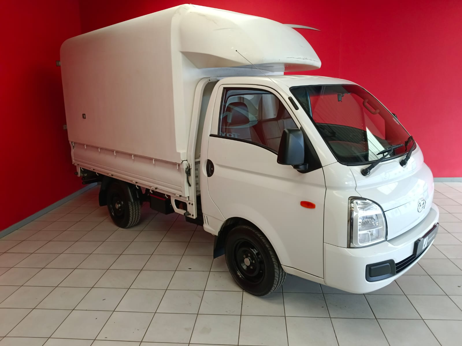 HYUNDAI H100 2.6D  for Sale in South Africa