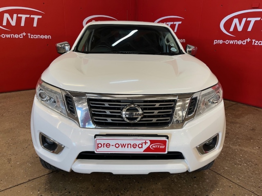 NISSAN NAVARA 2.3D SE A/T P/U D/C for Sale in South Africa