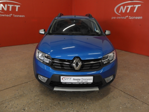 RENAULT SANDERO 900T STEPWAY EXPRESSION for Sale in South Africa