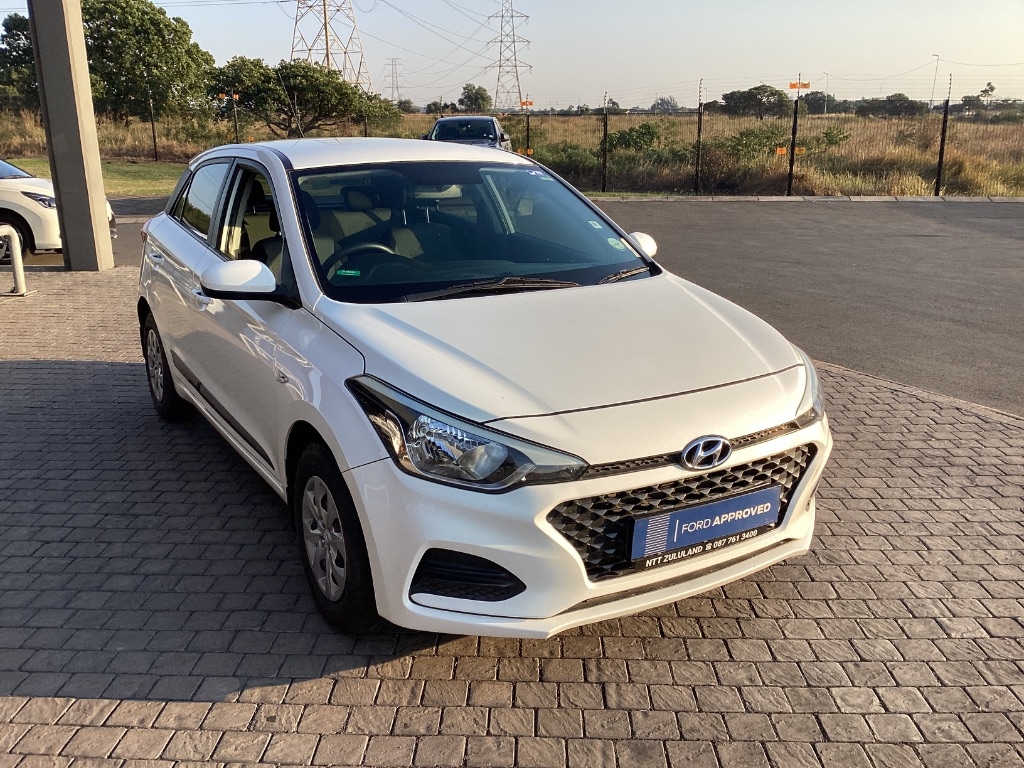 HYUNDAI i20 1.2 FLUID for Sale in South Africa
