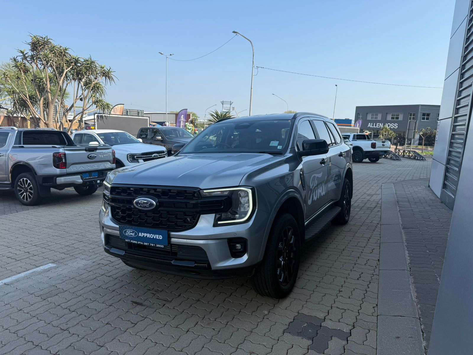 Used car gallery