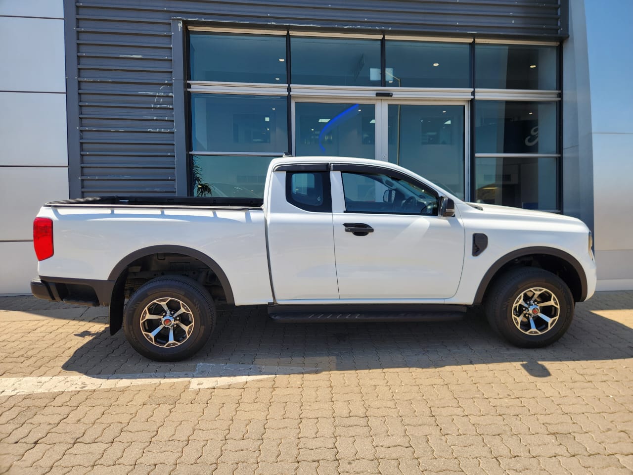 FORD RANGER 2.0D XL HR  for Sale in South Africa