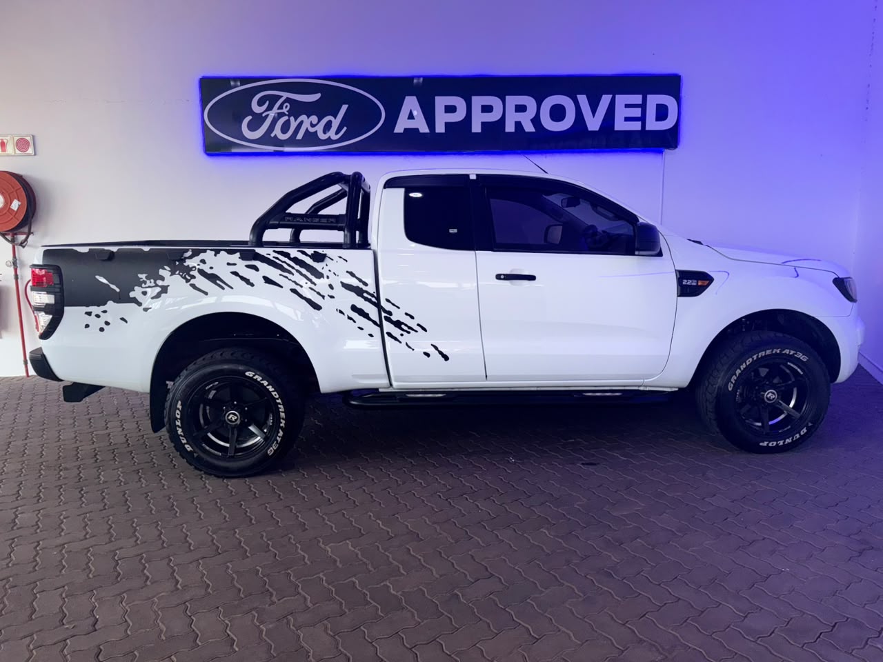 Used car gallery