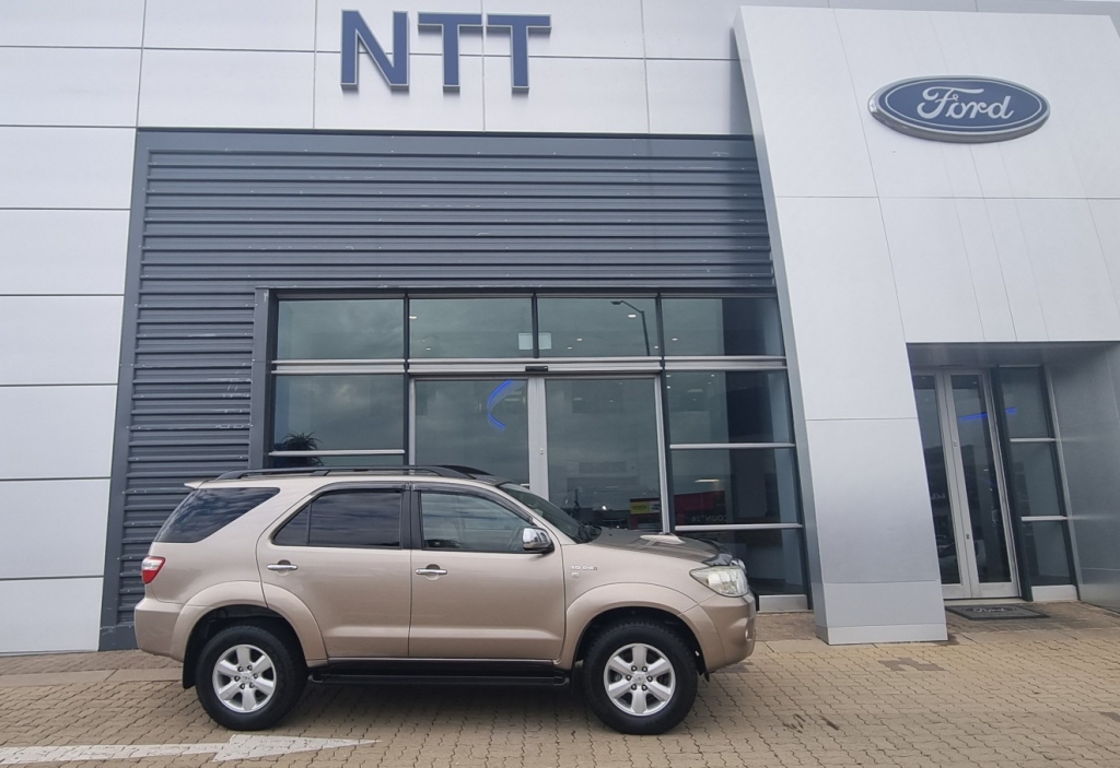 TOYOTA FORTUNER 3.0D-4D  for Sale in South Africa