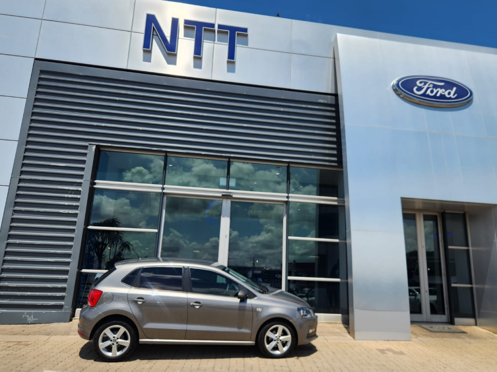 VOLKSWAGEN POLO VIVO 1.4 COMFORTLINE for Sale in South Africa