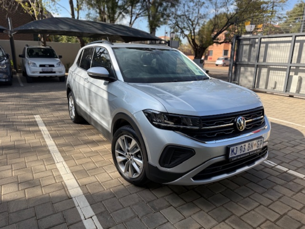 VOLKSWAGEN T-CROSS 1.0 TSI LIFE DSG for Sale in South Africa
