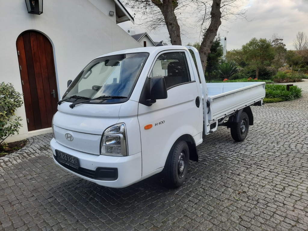Hyundai H100 2.6 D Euro II Dropside Aircon