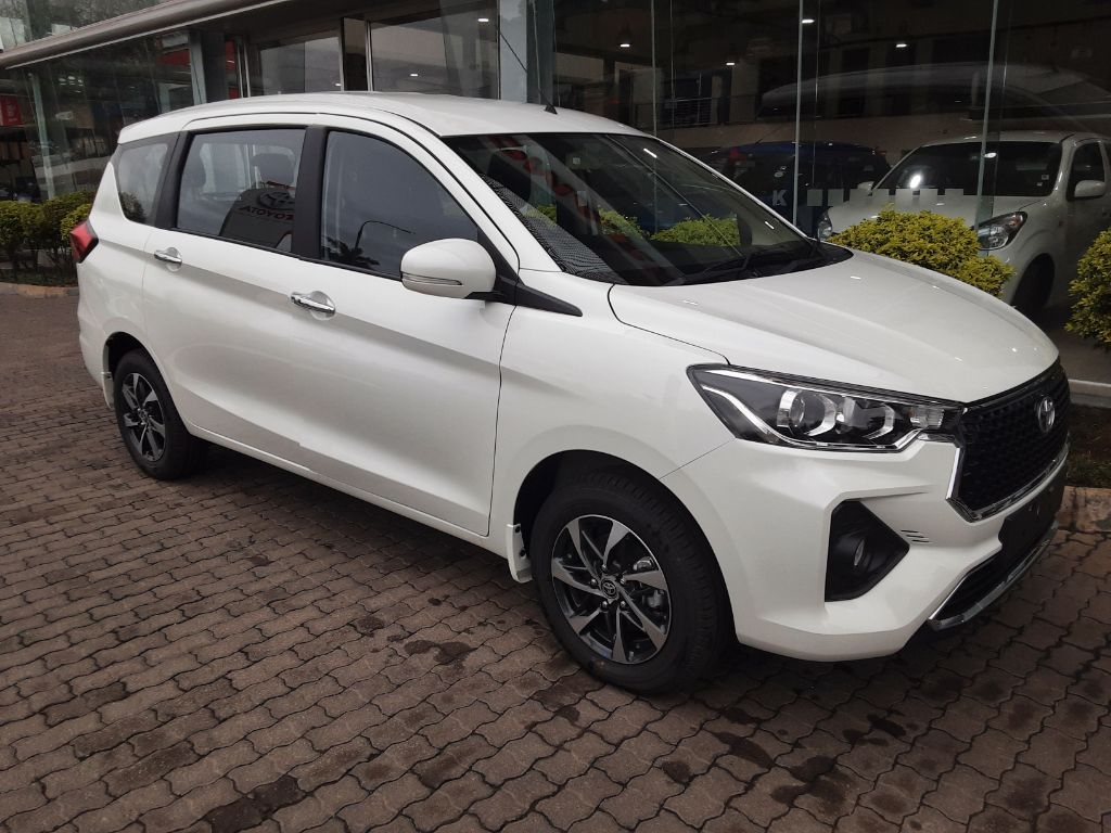 TOYOTA RUMION 1.5 TX for Sale in South Africa