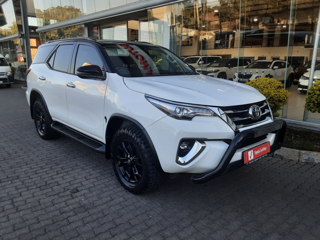 TOYOTA FORTUNER 2.8GD-6 4X4 EPIC BLACK  for Sale in South Africa
