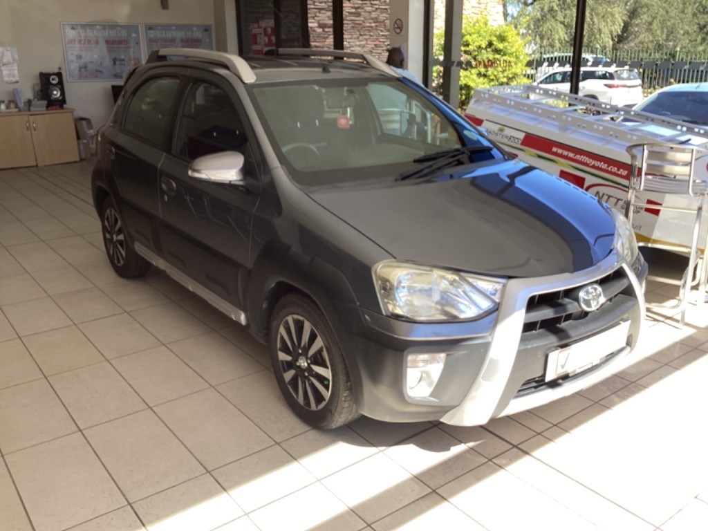 TOYOTA ETIOS CROSS 1.5 Xs 5Dr for Sale in South Africa