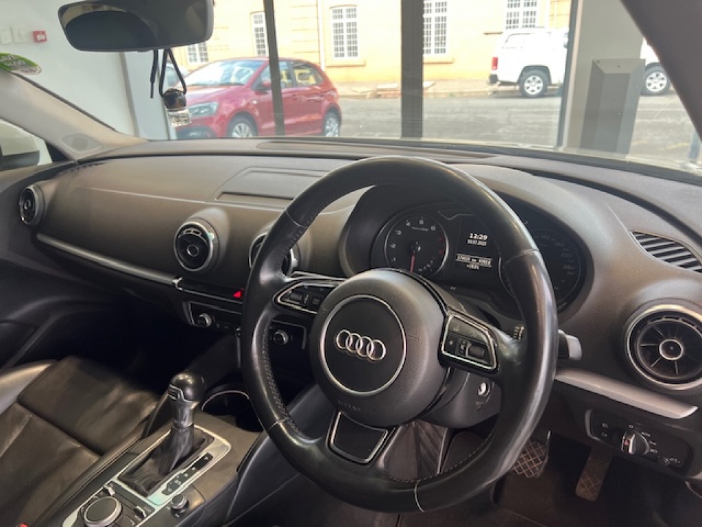 Used car gallery