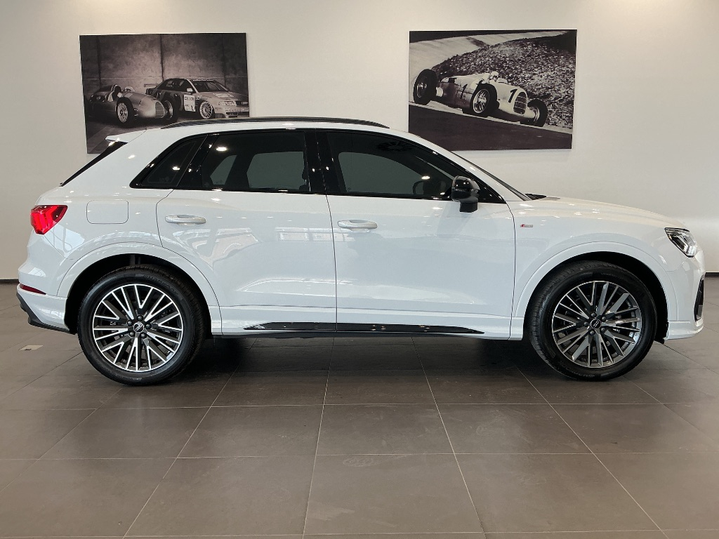 Used car gallery