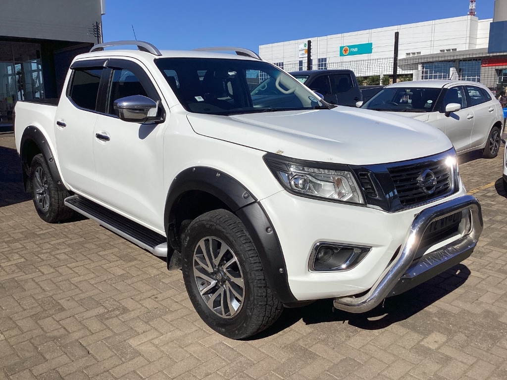 NISSAN NAVARA 2.3D LE 4X4  for Sale in South Africa