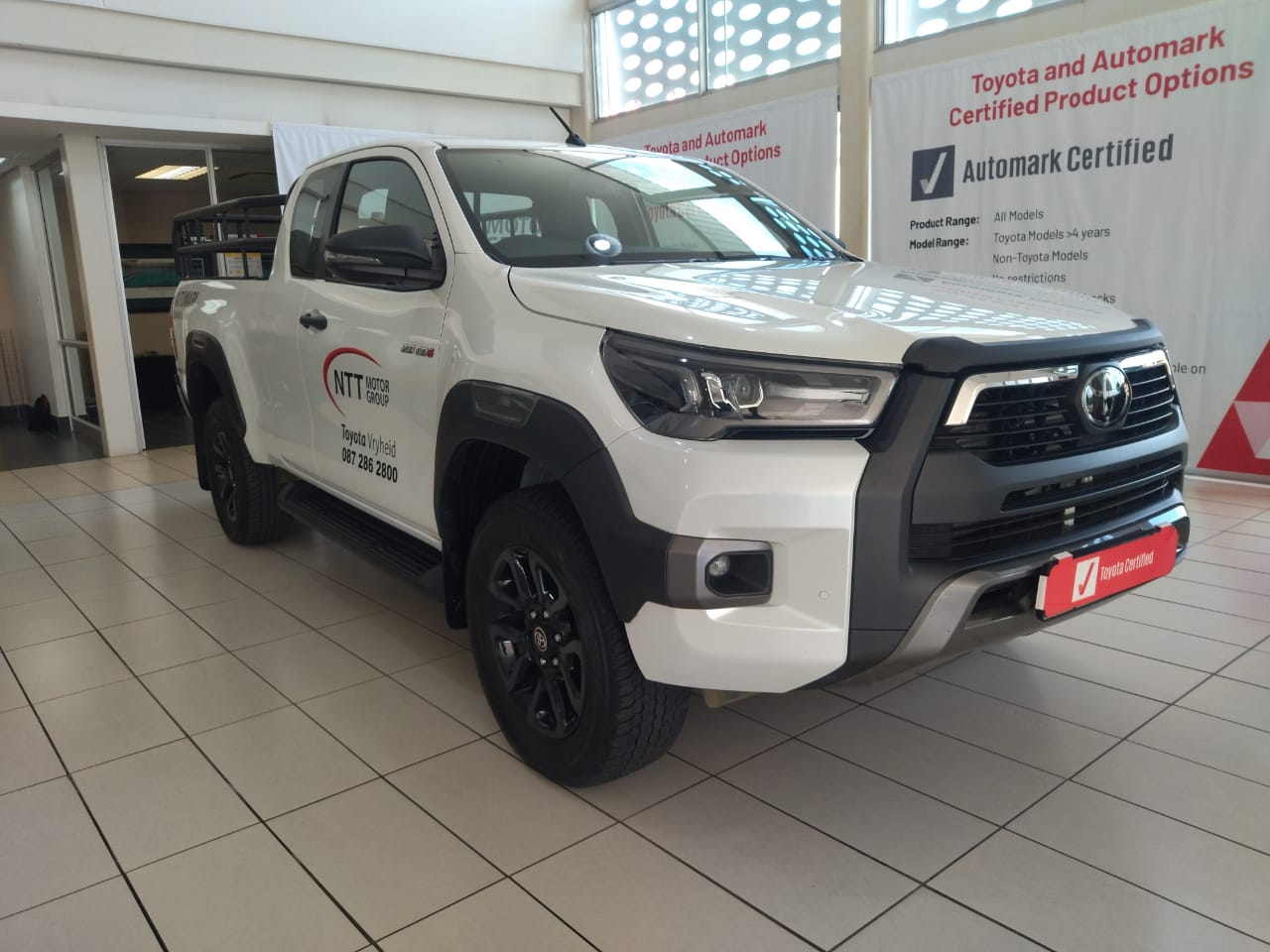 TOYOTA HILUX 2.8 GD-6 RB LEGEND 4X4 A/T P/U E/CAB for Sale in South Africa