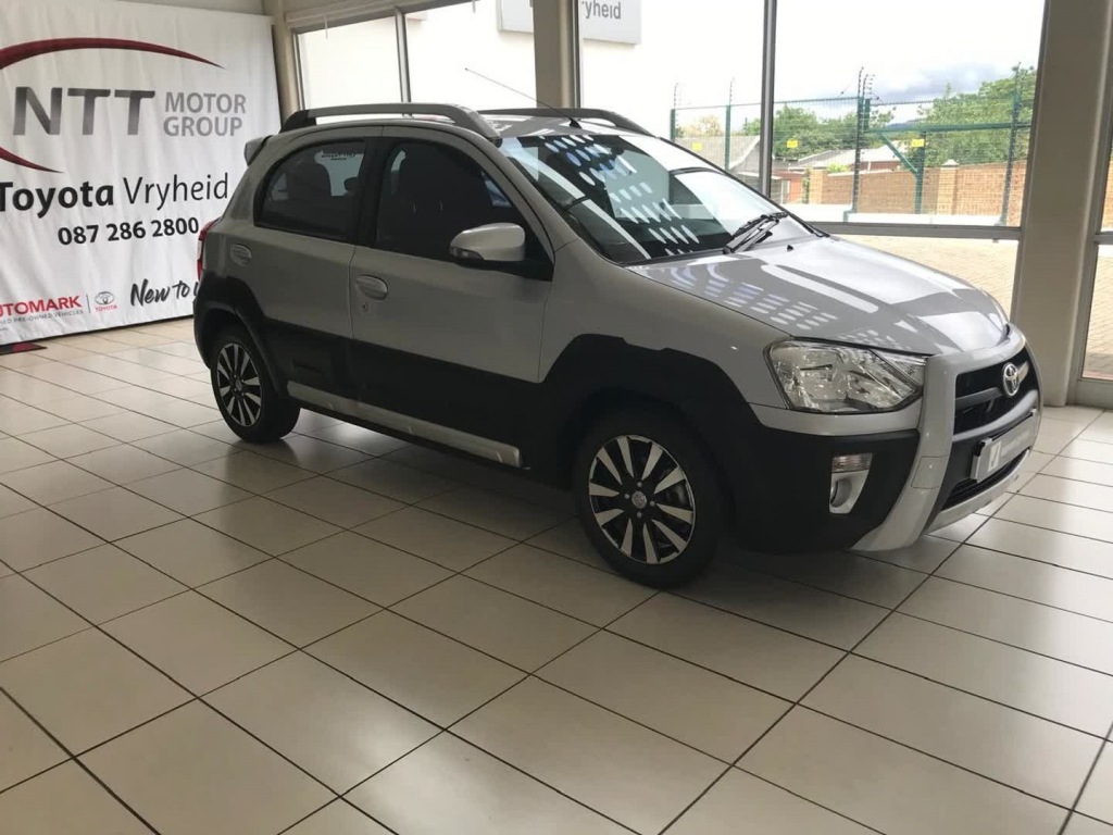 TOYOTA ETIOS CROSS 1.5 Xs 5Dr for Sale in South Africa
