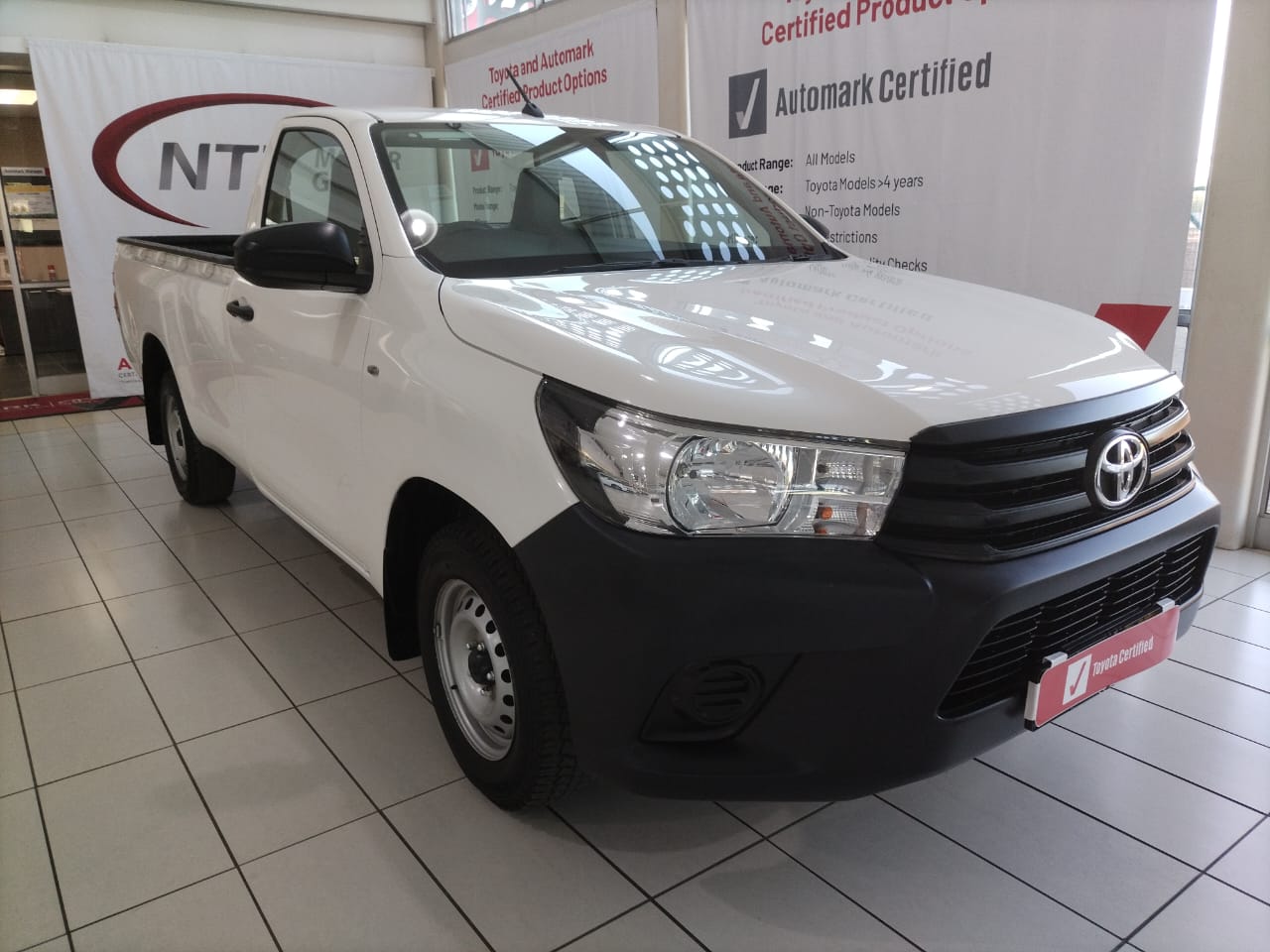 TOYOTA HILUX 2.4 GD S A/C P/U S/C for Sale in South Africa