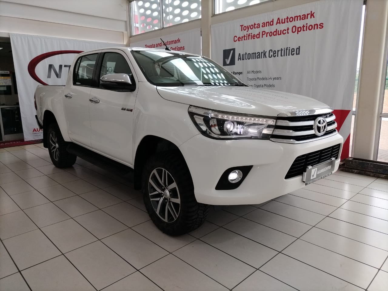 TOYOTA HILUX 2.8 GD-6 RAIDER 4X4 A/T P/U D/C for Sale in South Africa