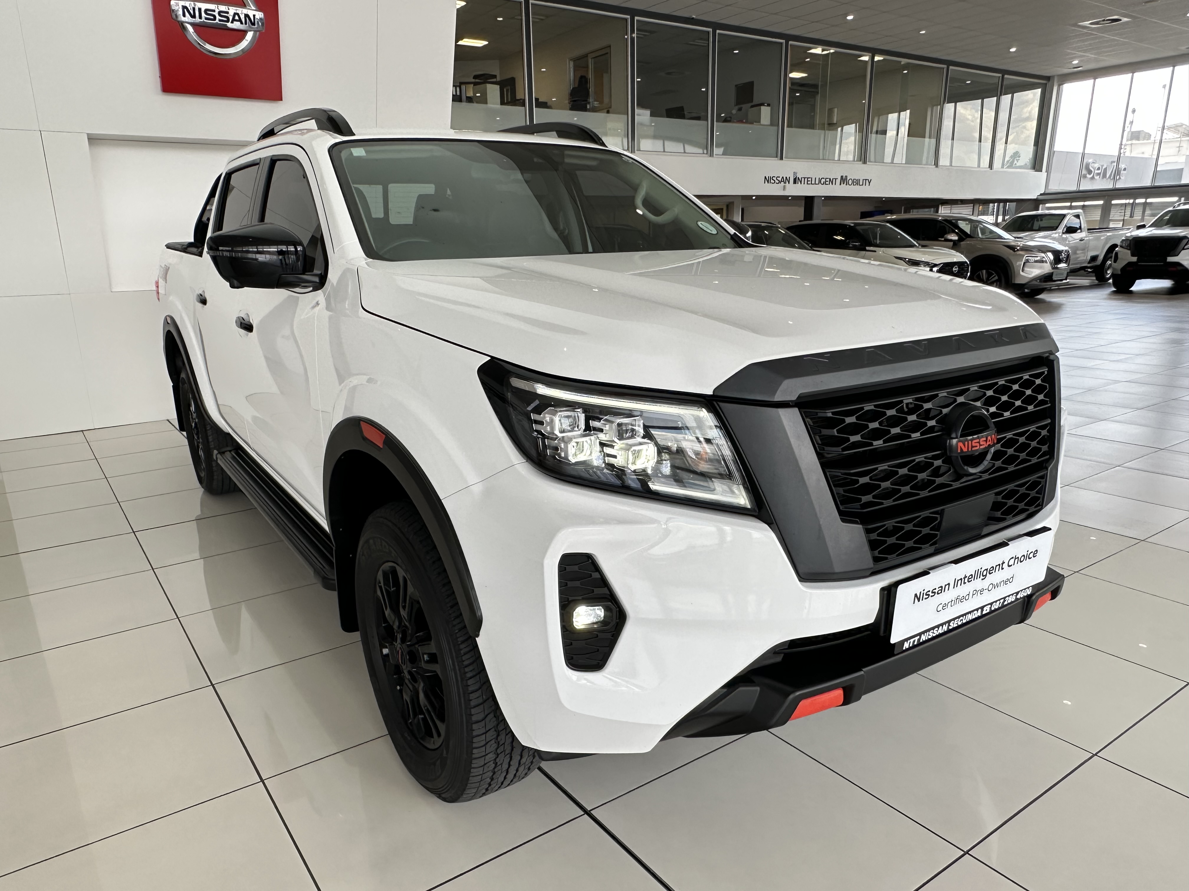 NISSAN NAVARA 2.5DDTI PRO-4X 4X4  for Sale in South Africa